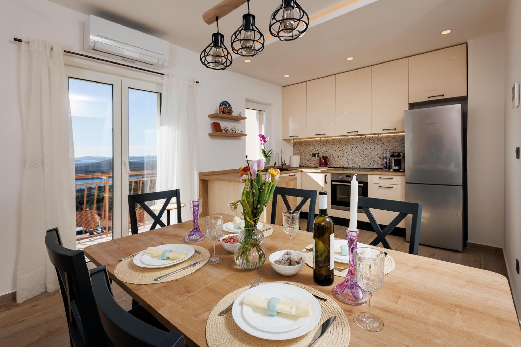Summer Breeze Apartment - Quiet Place With A Spectacular View And A Garden Σίμπενικ Εξωτερικό φωτογραφία