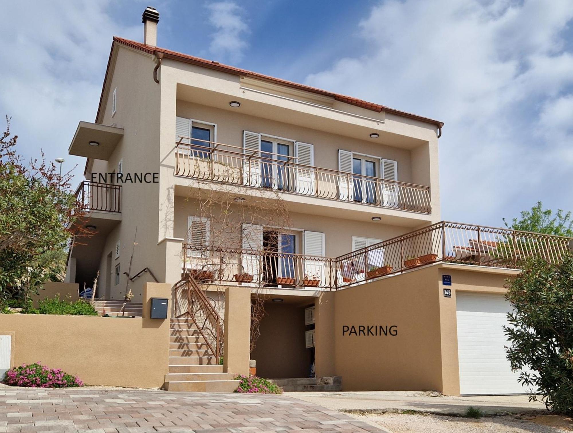 Summer Breeze Apartment - Quiet Place With A Spectacular View And A Garden Σίμπενικ Εξωτερικό φωτογραφία