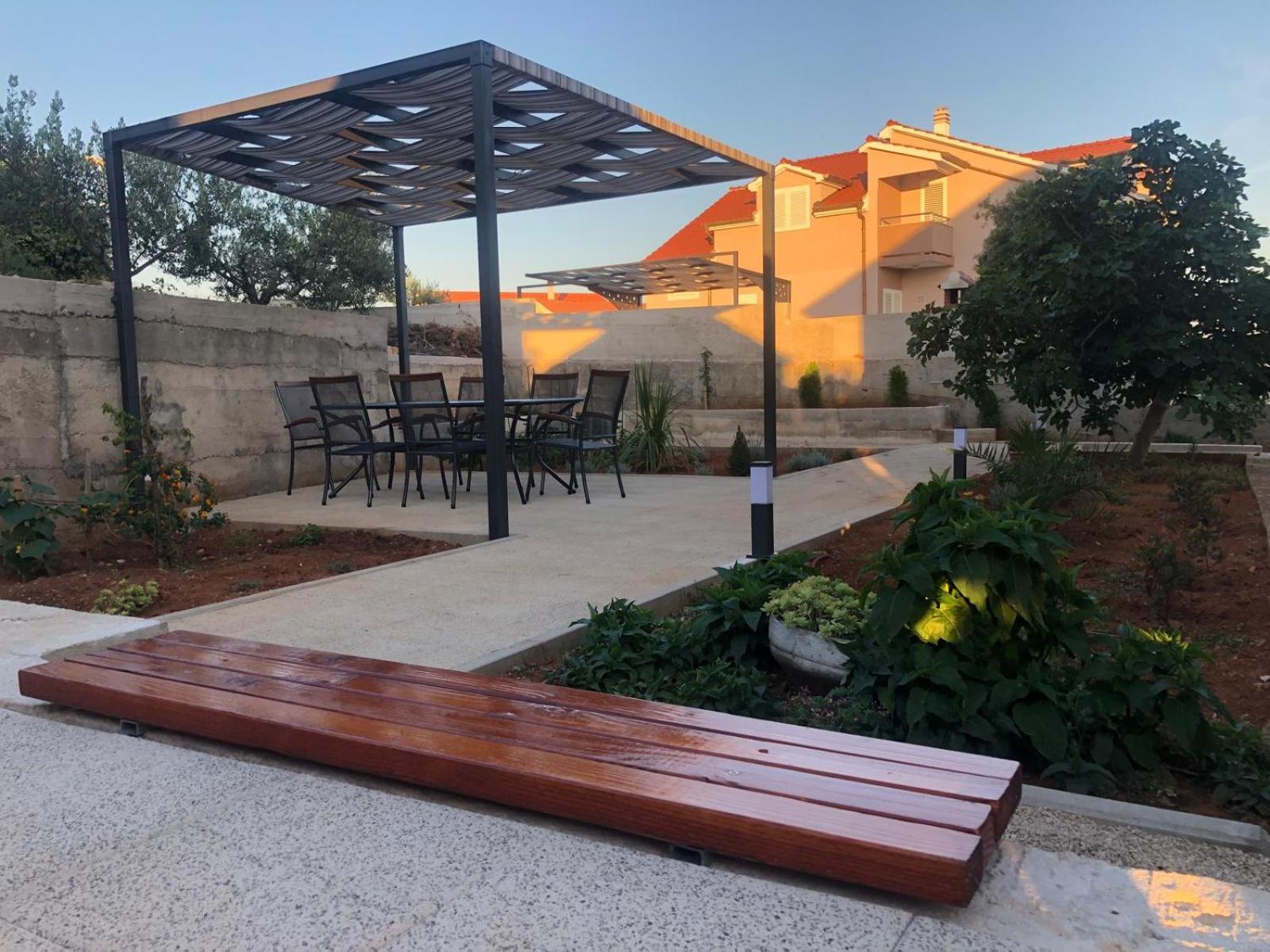 Summer Breeze Apartment - Quiet Place With A Spectacular View And A Garden Σίμπενικ Εξωτερικό φωτογραφία